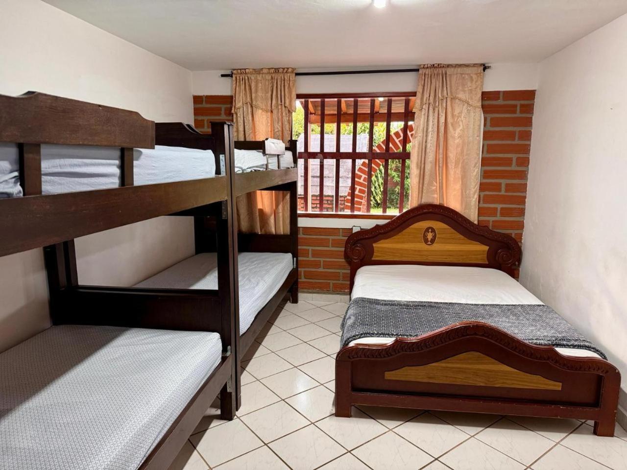 Hotel Campestre Alto Lindo En Guatapé Extérieur photo