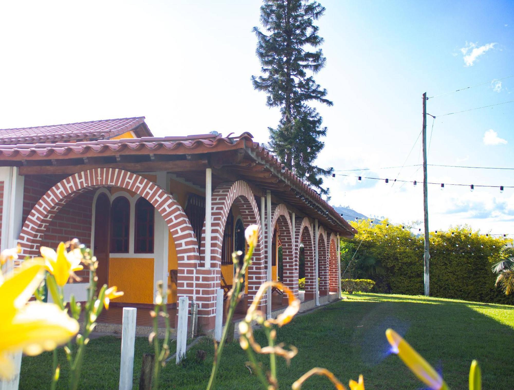 Hotel Campestre Alto Lindo En Guatapé Extérieur photo